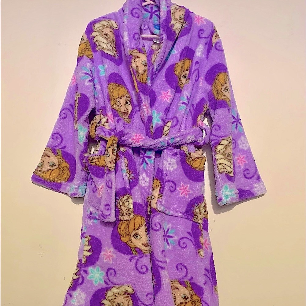 Girl’s Frozen Plush Robe & 2 Piece Fleece Pajama Set - Picture 3 of 12